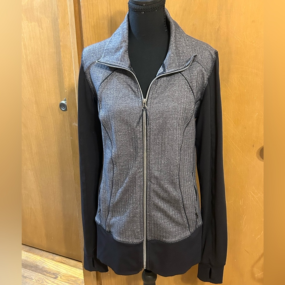 Lululemon Athletica Nice Asana Jacket Black White Herringbone Full Zip Size 8/10